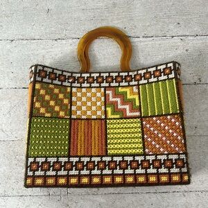Vintage 60s Handmade Yarn Needlepoint Handbag With Lucite Handles
